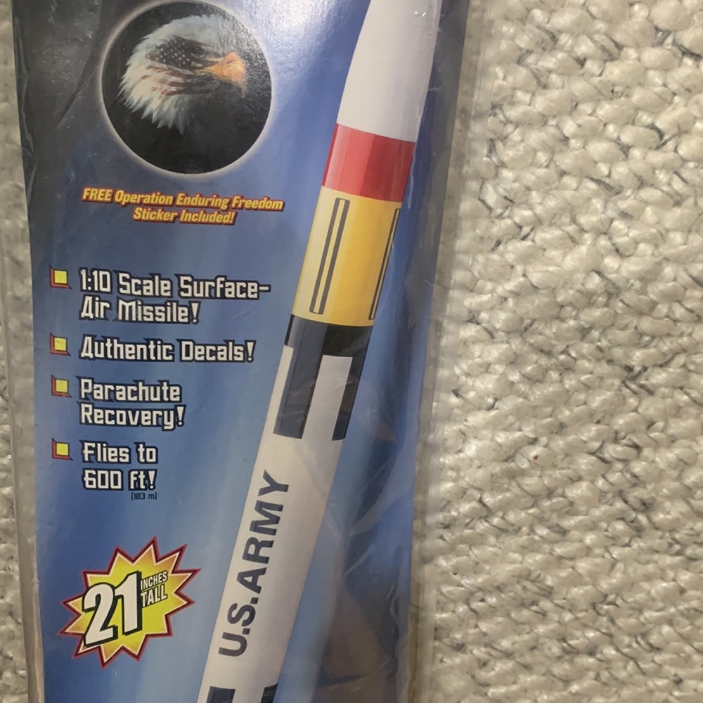 Model Rocket - Picture 3 of 5